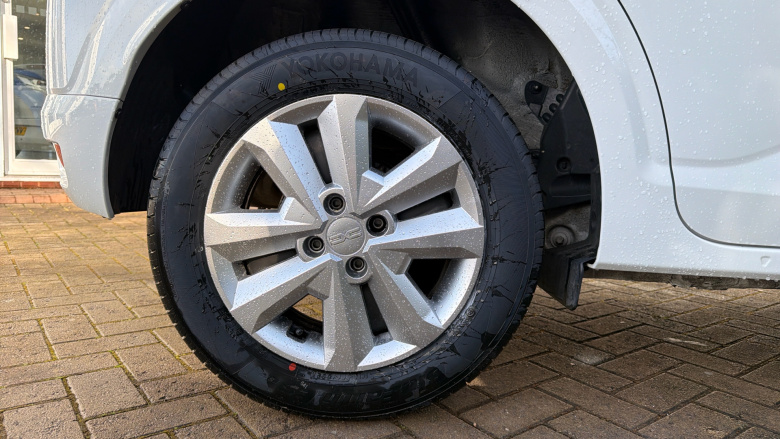 Dacia Sandero 1.0 Tce Expression 5dr Petrol Hatchback